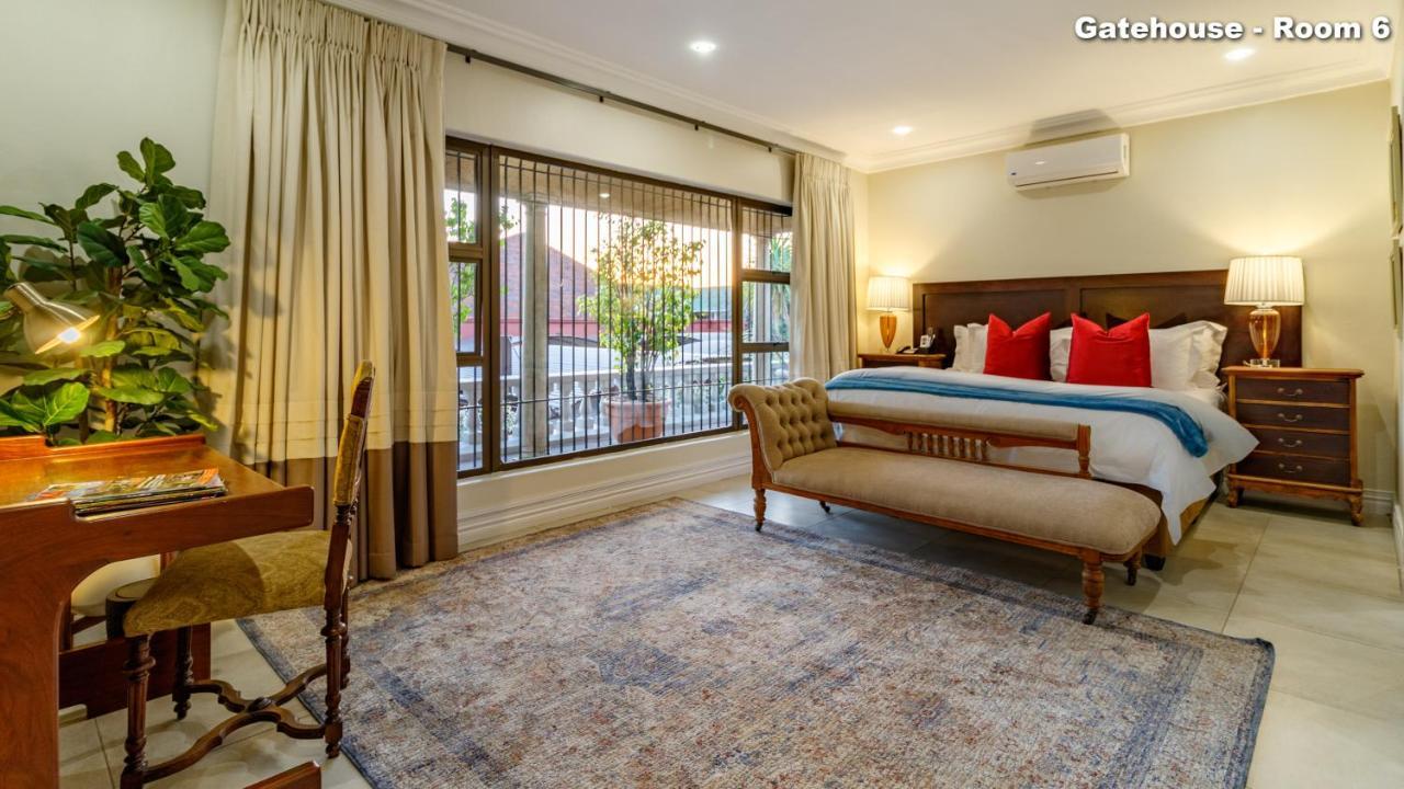 Christies At 32 On Russell Bed & Breakfast Mbombela ภายนอก รูปภาพ