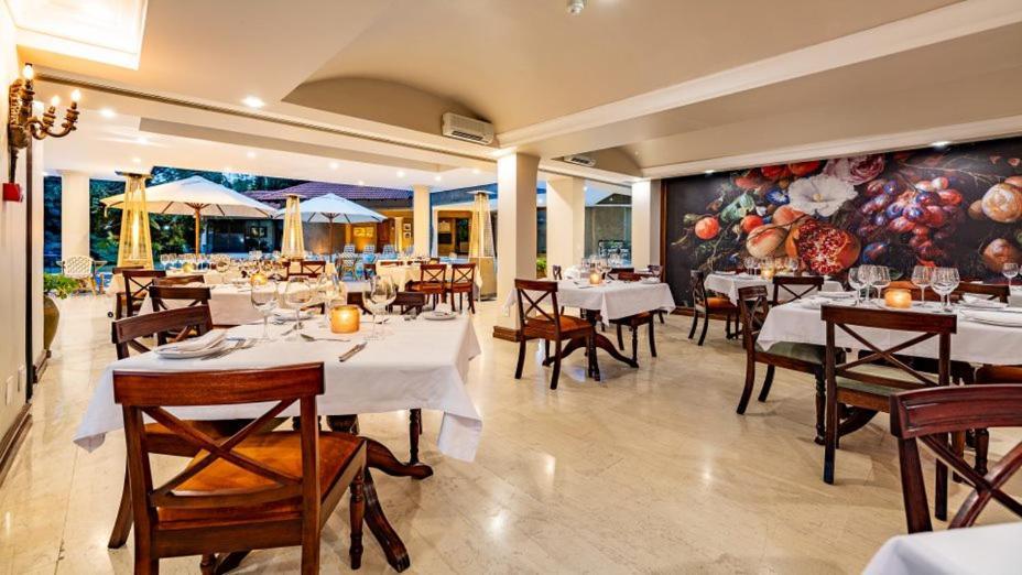 Christies At 32 On Russell Bed & Breakfast Mbombela ภายนอก รูปภาพ